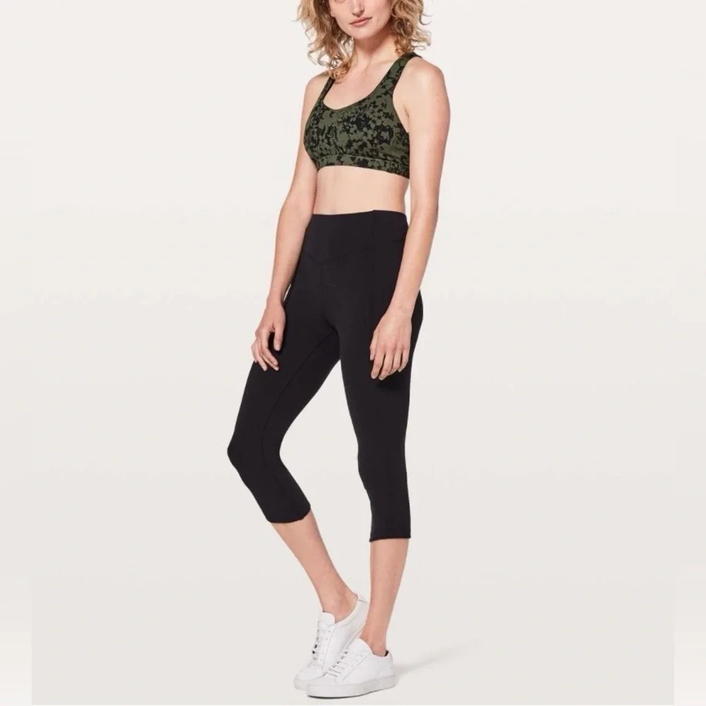 2018 Lululemon Free To Be Serene Bra Efflorescent Barracks Green Black Size 6